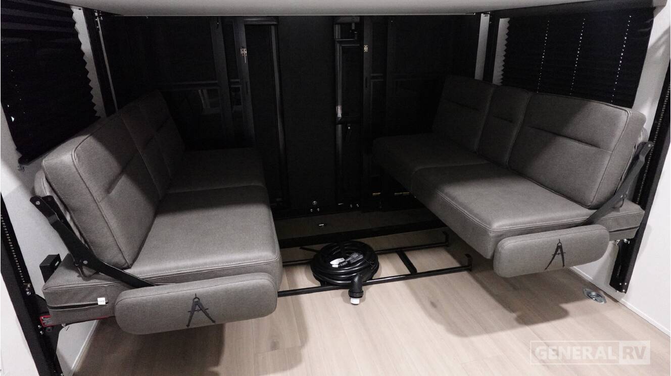 A photo of this 2027 Grand Design Momentum G-Class 29GS