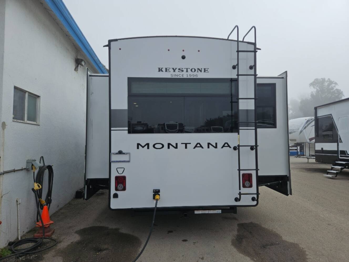 A photo of this 2026 Keystone Rv Montana 3532SP