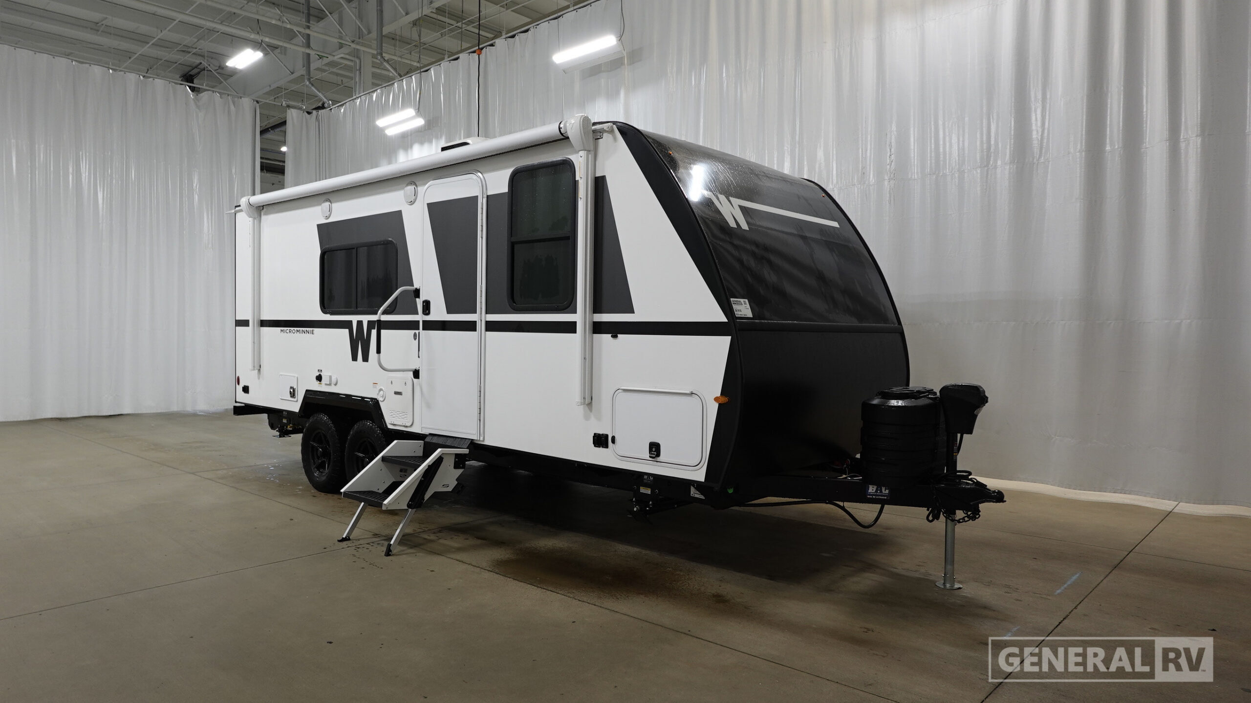 2027 Winnebago MICRO MINNIE 2200FBH in fort pierce FL