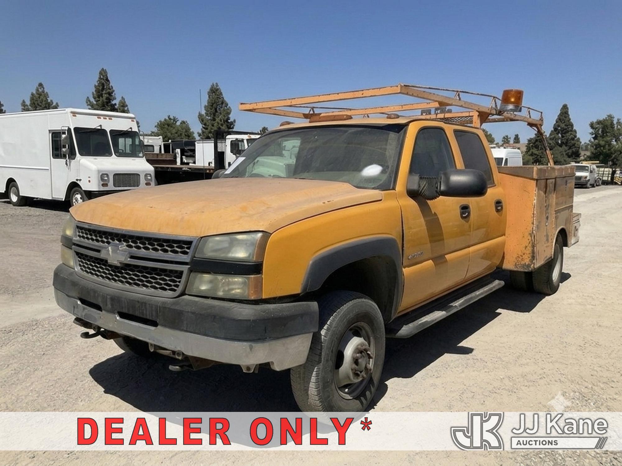 2005 CHEVROLET Silverado 3500 in Jurupa Valley, CA