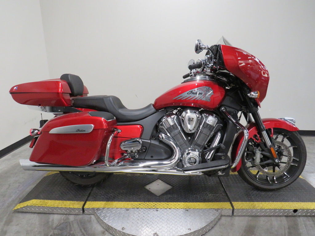 2025 Indian Motorcycle® N25LFLSSA LIMITED in Fort Worth, TX