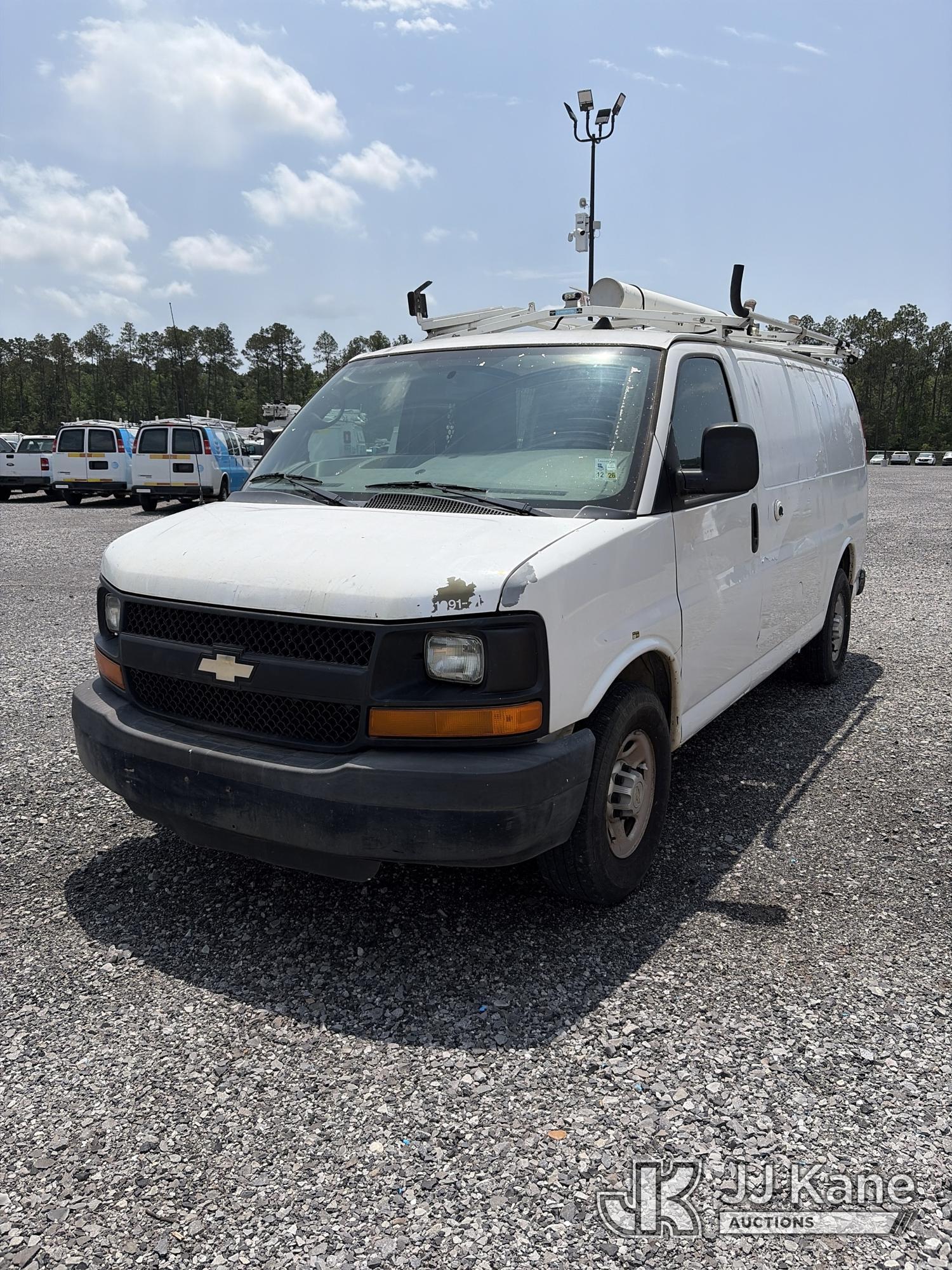 2013 CHEVROLET Express G2500 in Hammond, LA