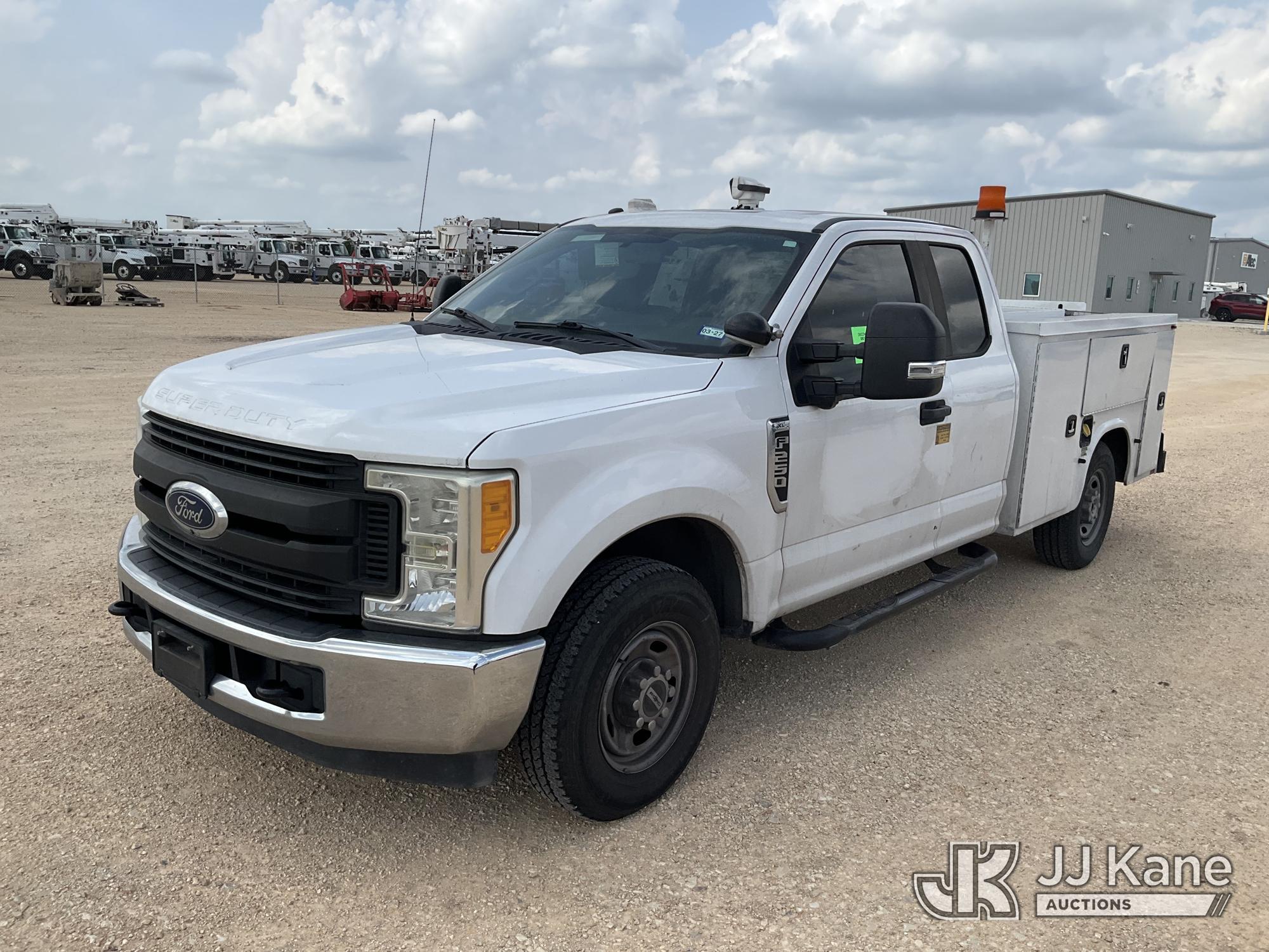 2017 Ford F-250 SD in Marion, TX