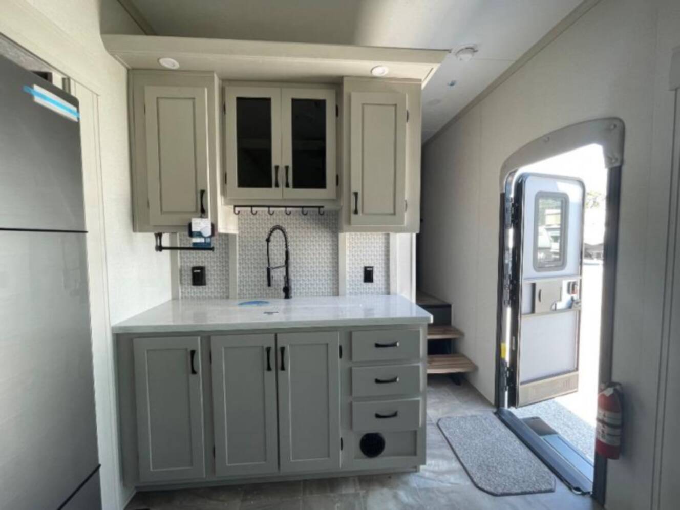 A photo of this 2025 Coachmen Chaparral 389DEK