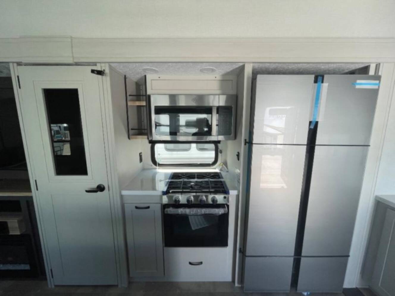 A photo of this 2025 Coachmen Chaparral 389DEK