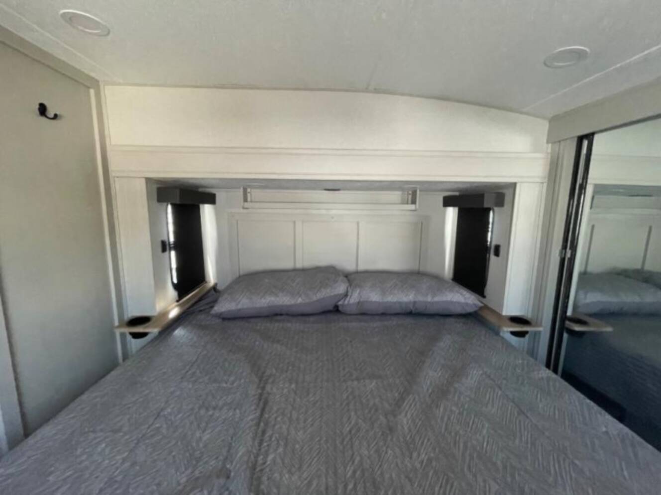 A photo of this 2025 Coachmen Chaparral 389DEK
