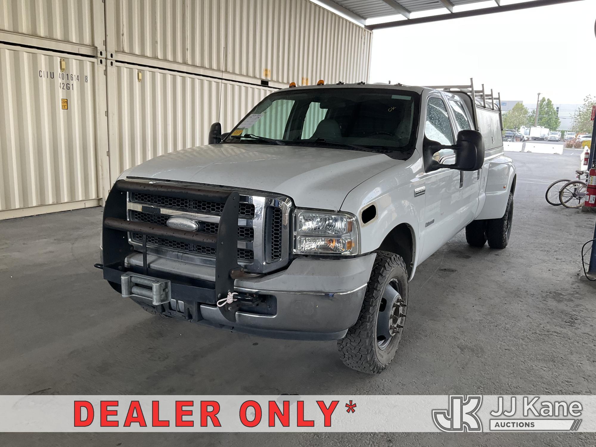2006 FORD F350 in Jurupa Valley, CA