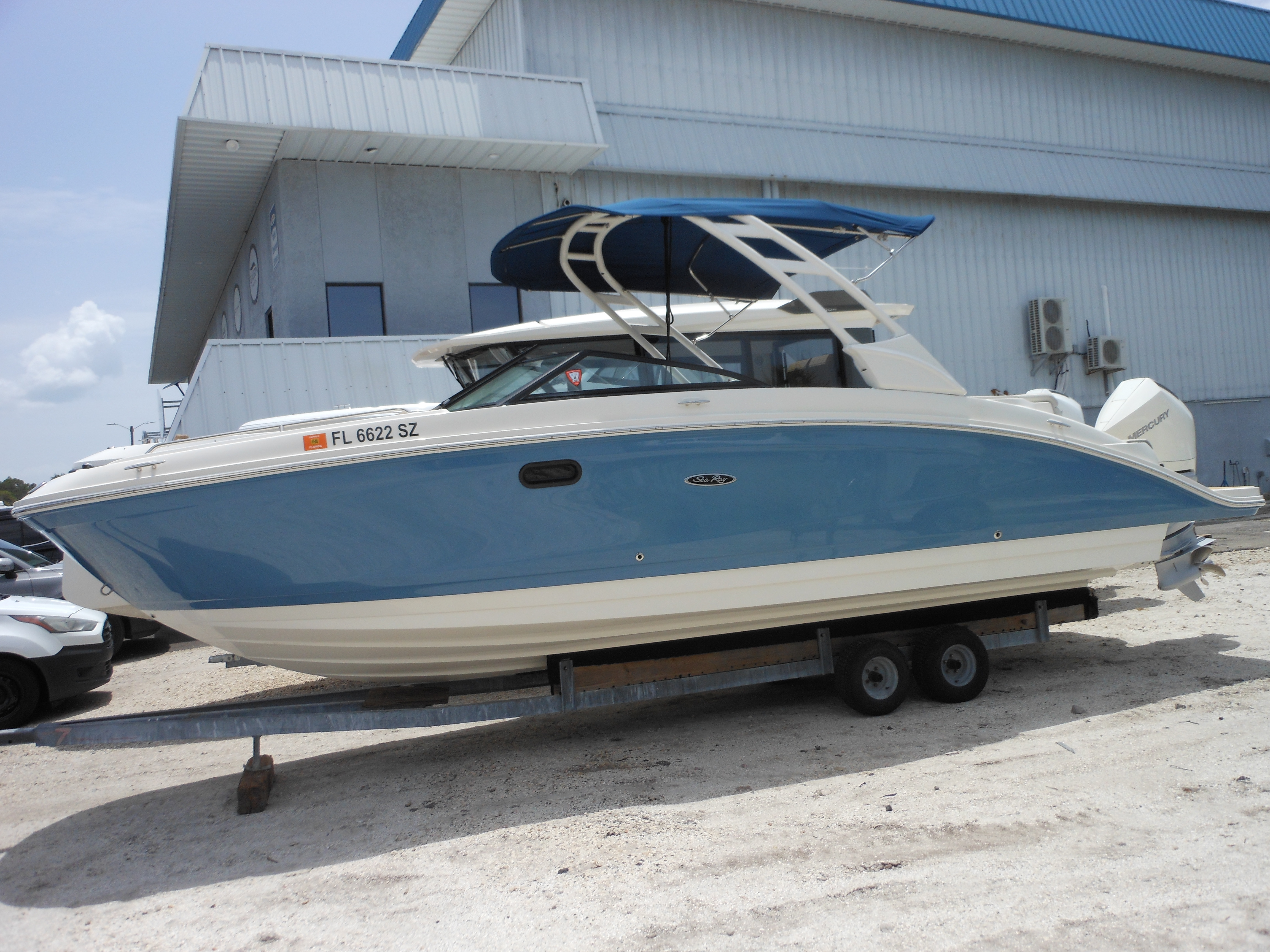 2021 Sea Ray 27 SDX 290 OUTBOARD in st. petersburg FL