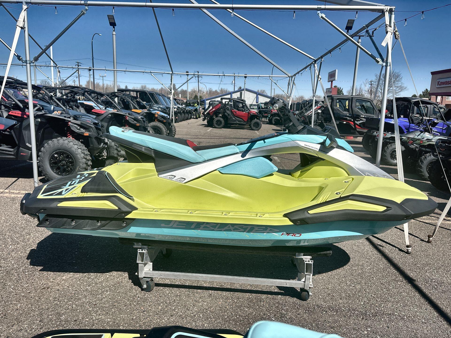 2025 Yamaha JETBLASTER PRO 3-LUNAR PRO 3-UP in Lakewood, CO