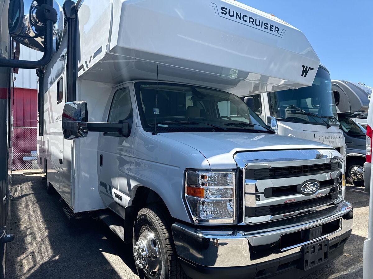 2027 Winnebago Suncruiser C 24GG in medford OR