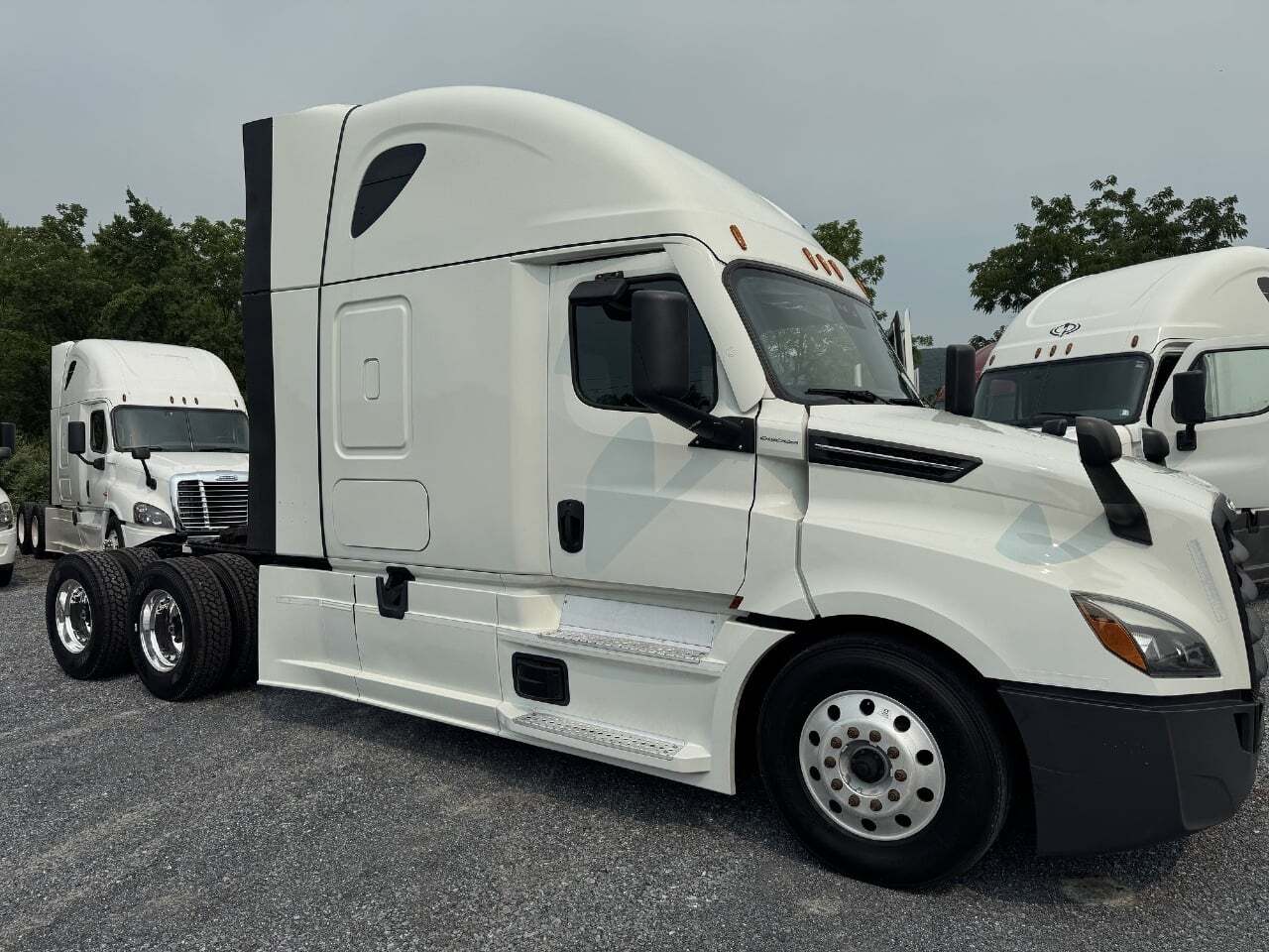 2022 FREIGHTLINER CASCADIA 126 in Bethel, PA