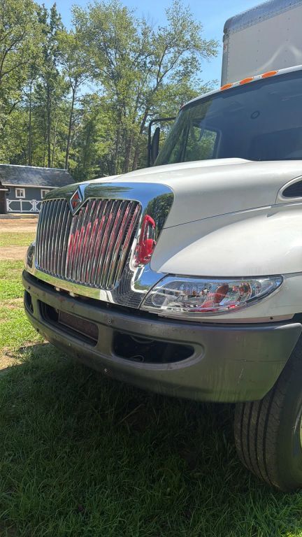 2019 INTERNATIONAL 4300 in Fredericksburg, VA