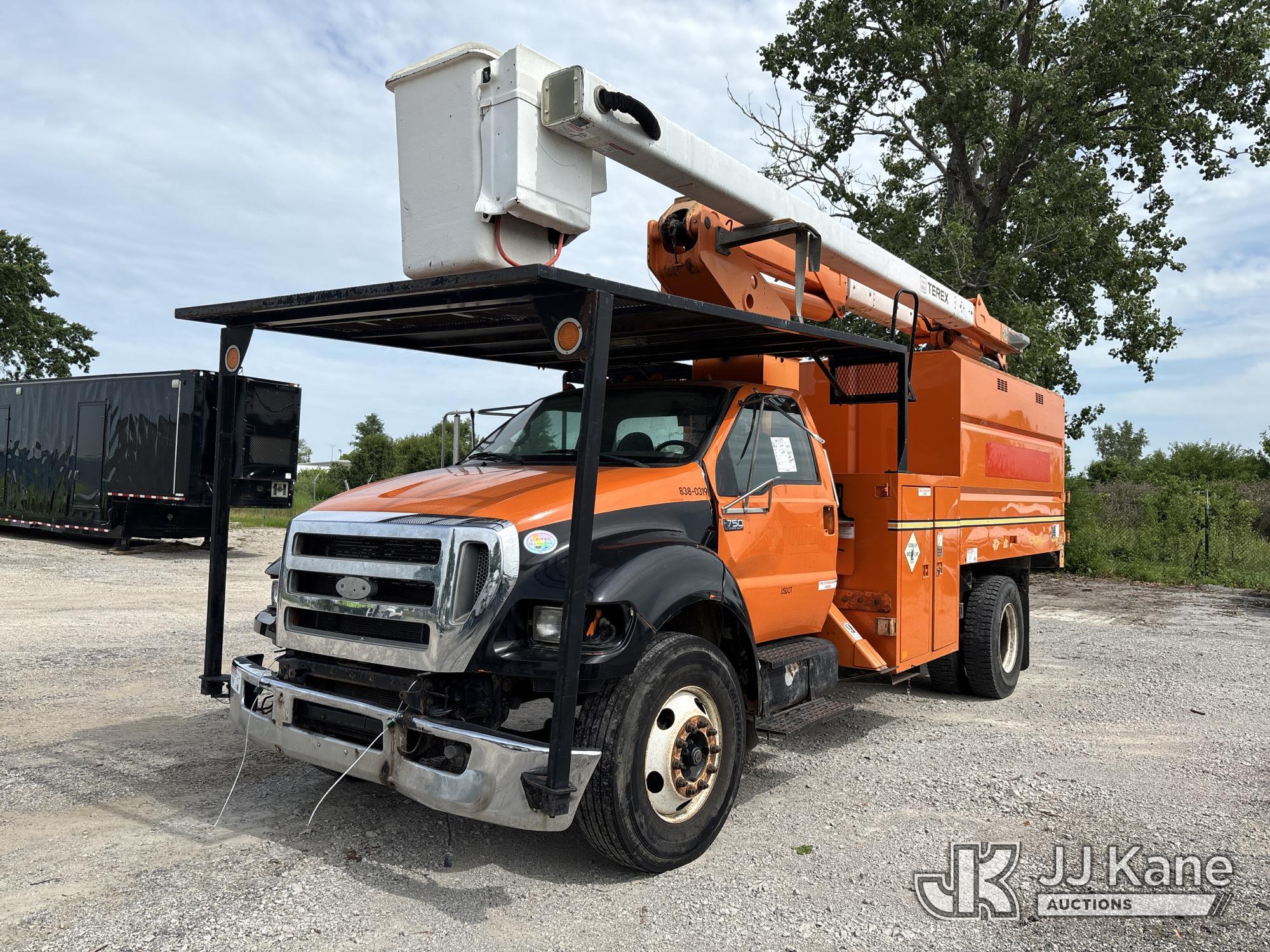2010 FORD F750 in Kansas City, MO