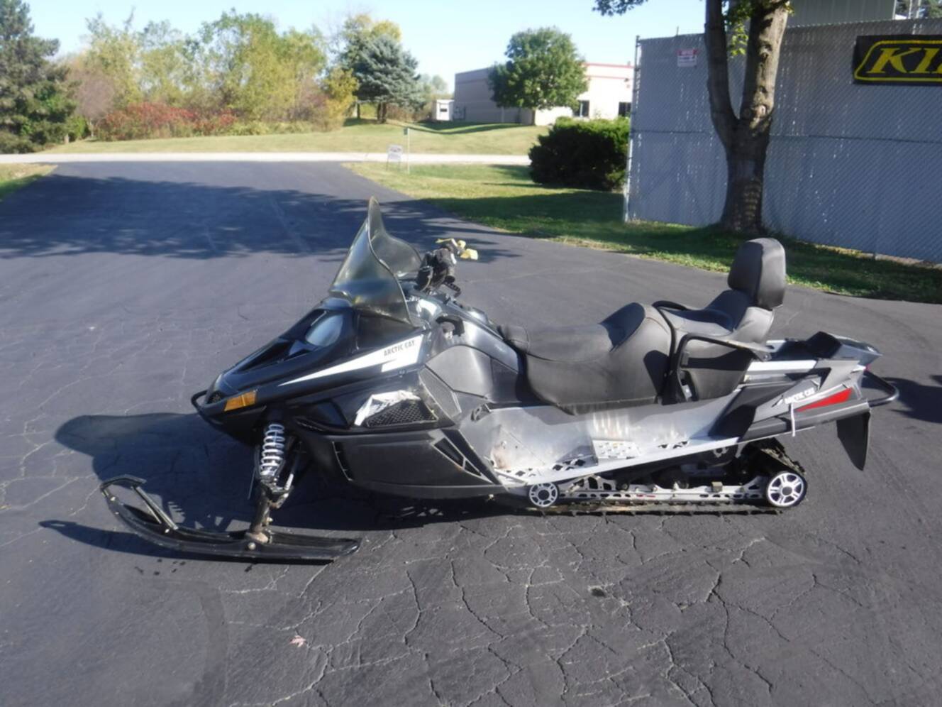 A photo of this 2017 Arctic Cat® LYNX 2000 LT ES
