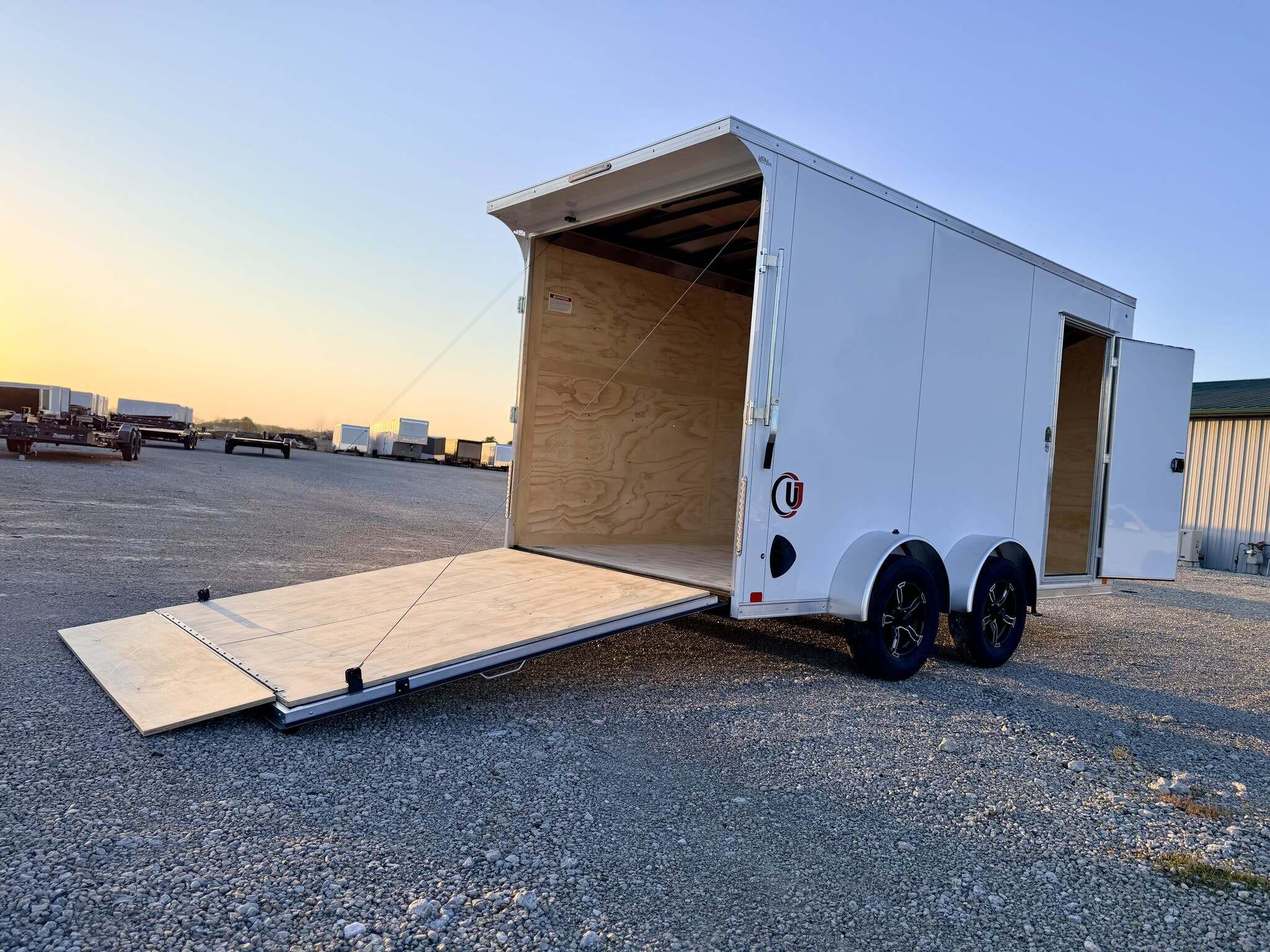 2026 United Trailers UJ 7X14 CARGO - TORSION AXLES - 25 YR WARRANTY FLOOR in Goodfield, IL