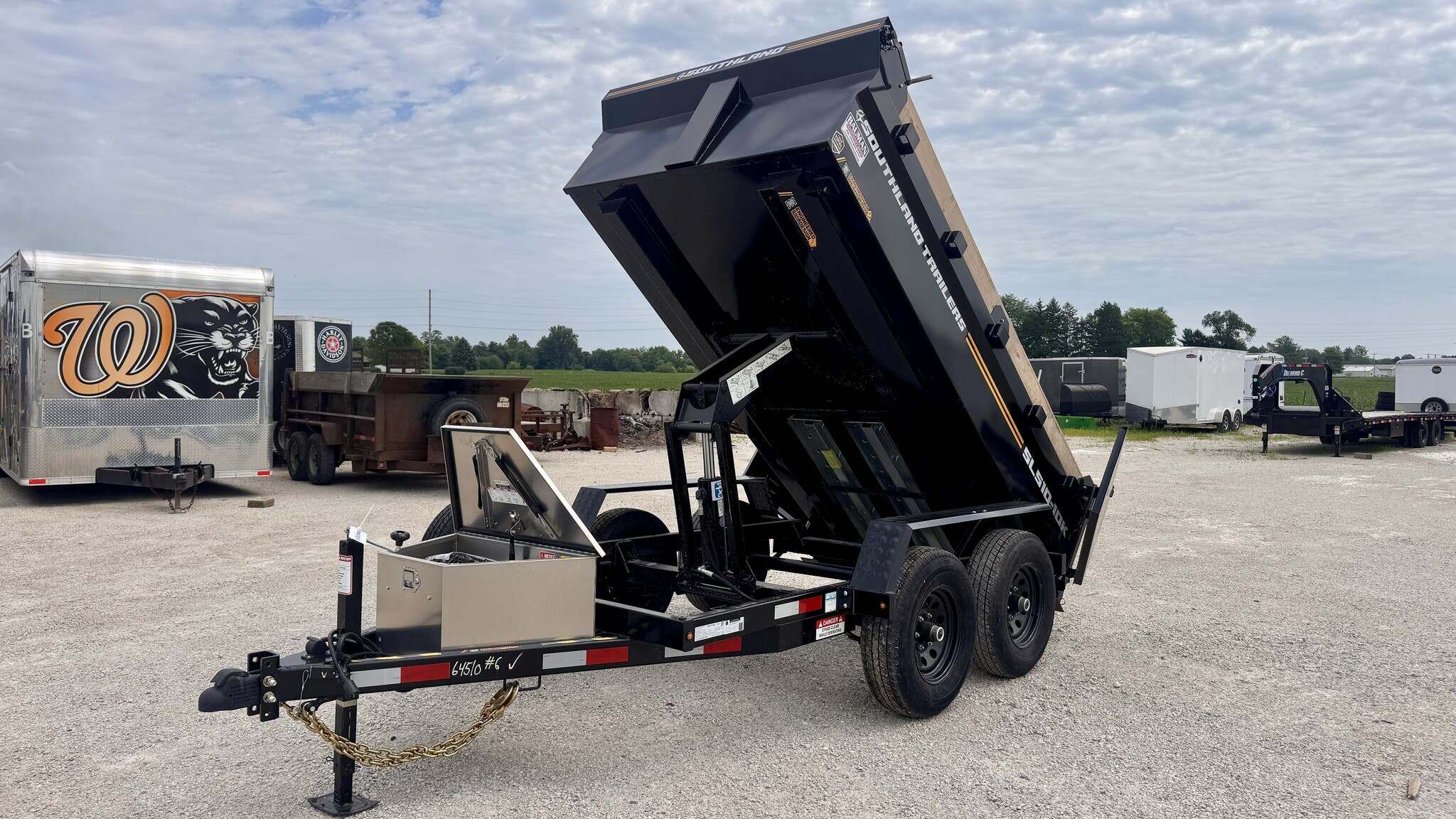 2026 Southland 5X10 TANDEM DUMP-SOLAR-SPARE TIRE-11,500# GVWR in Goodfield, IL