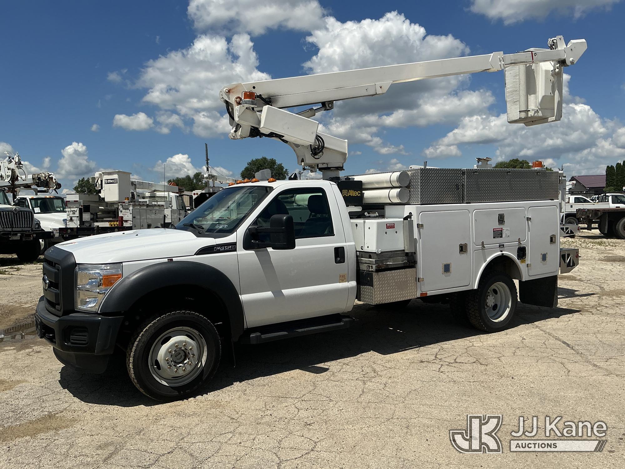2012 FORD F450 in South Beloit, IL