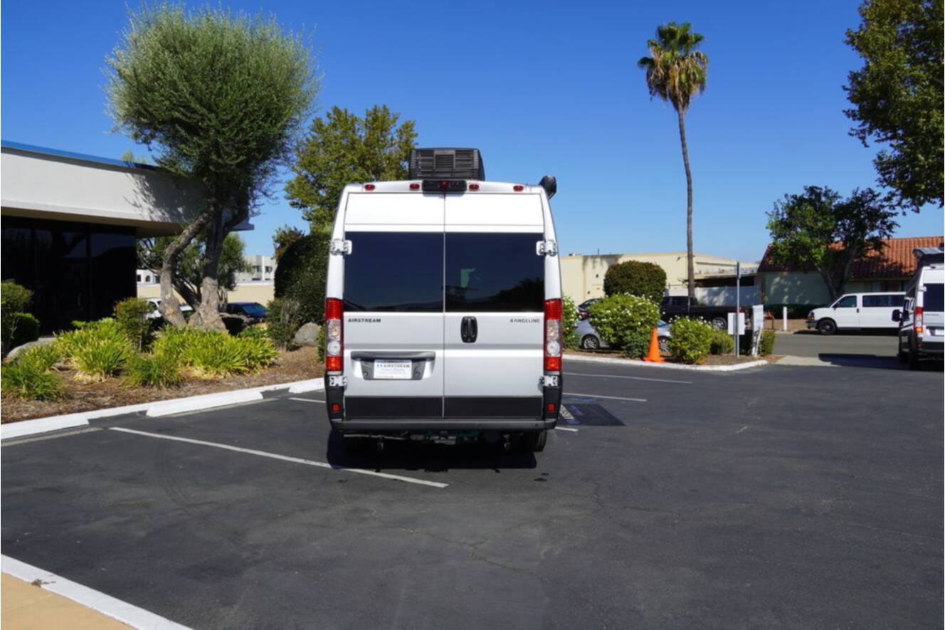 A photo of this 2026 Airstream Rangeline Pop Top