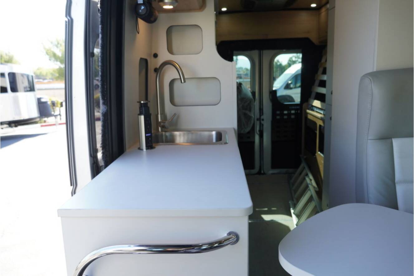 A photo of this 2026 Airstream Rangeline Pop Top