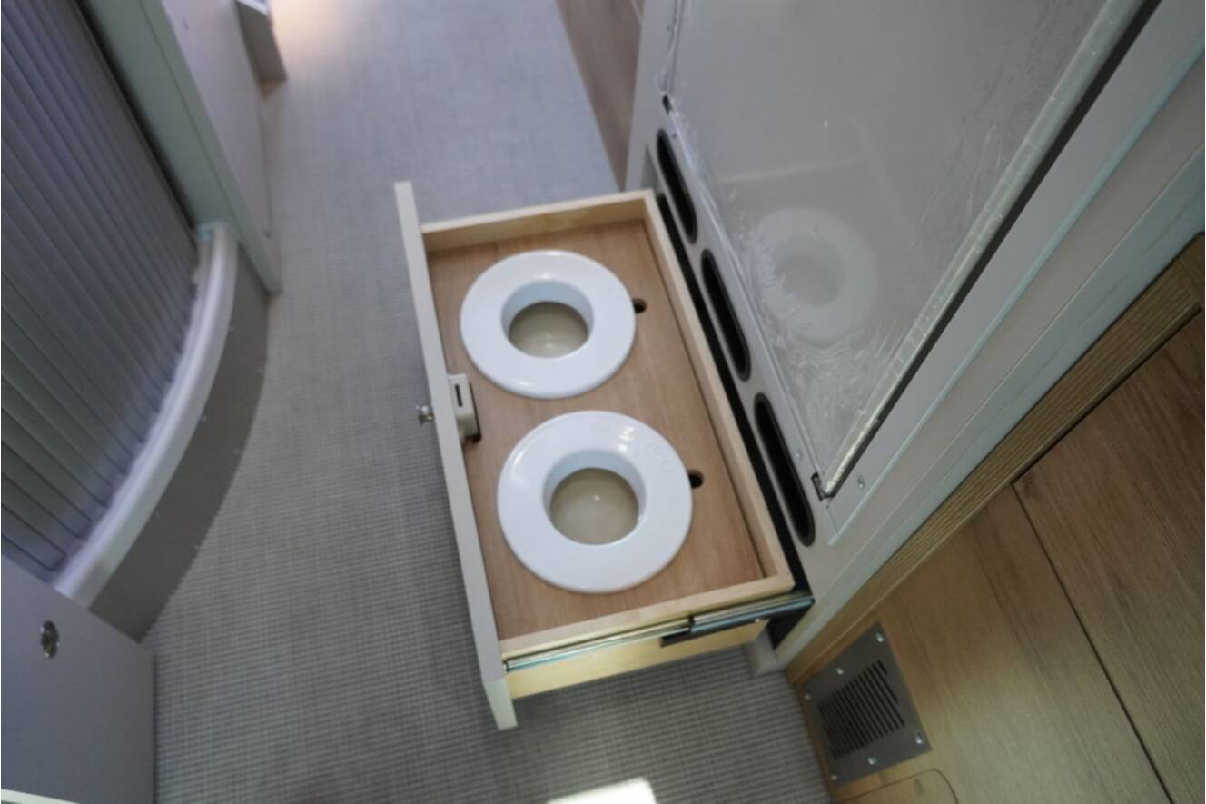 A photo of this 2026 Airstream Rangeline Pop Top