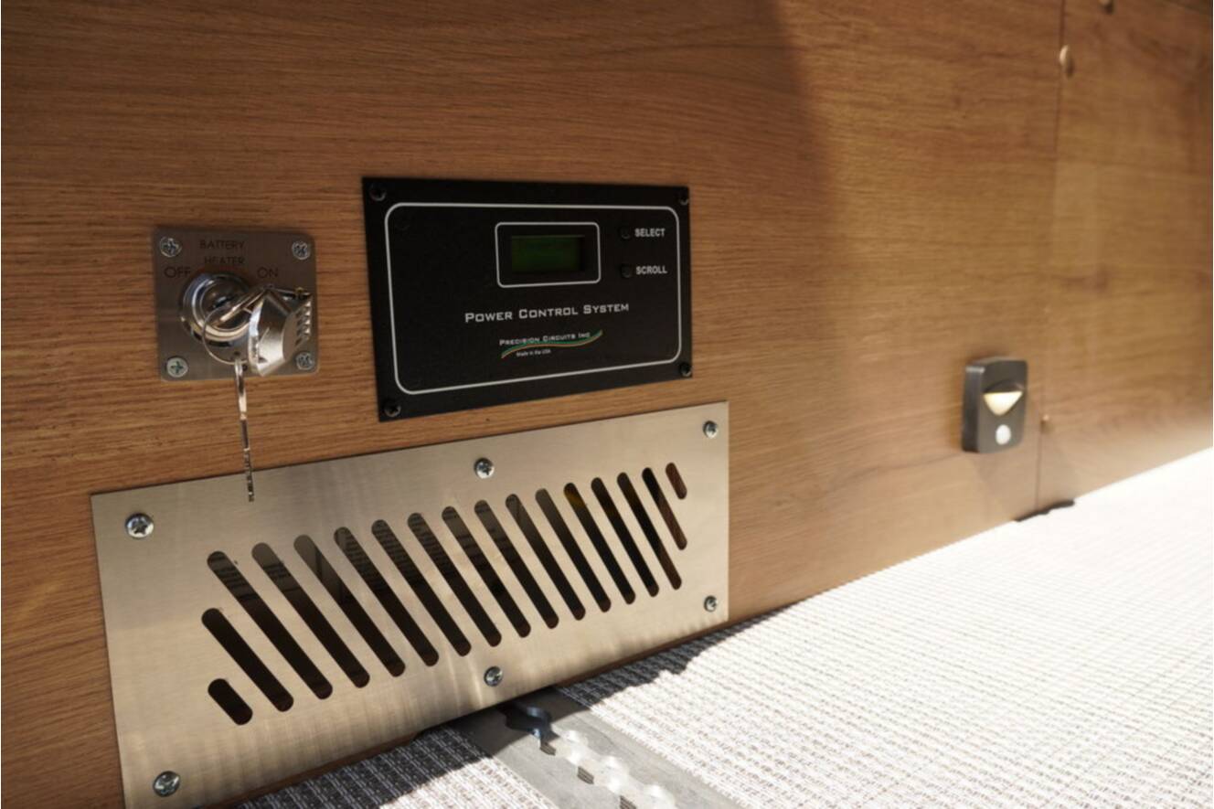 A photo of this 2026 Airstream Rangeline Pop Top