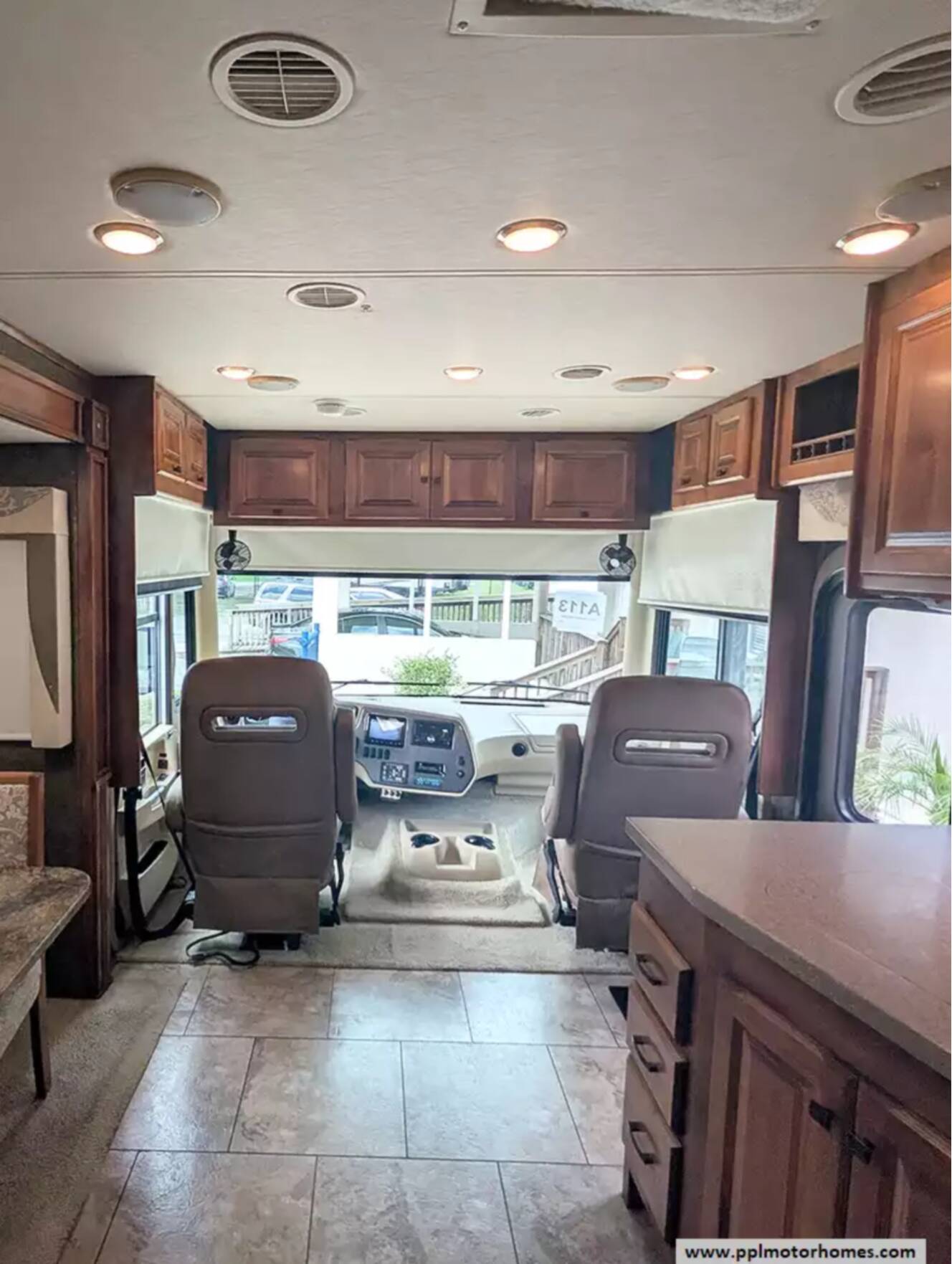 A photo of this 2014 Tiffin Allegro Open Road 36LA