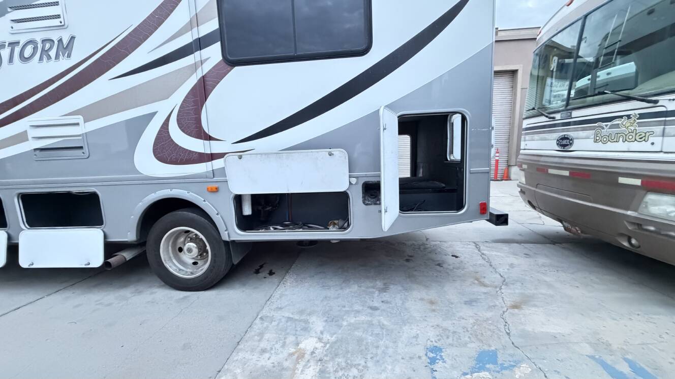 A photo of this 2013 Fleetwood STORM 28MS