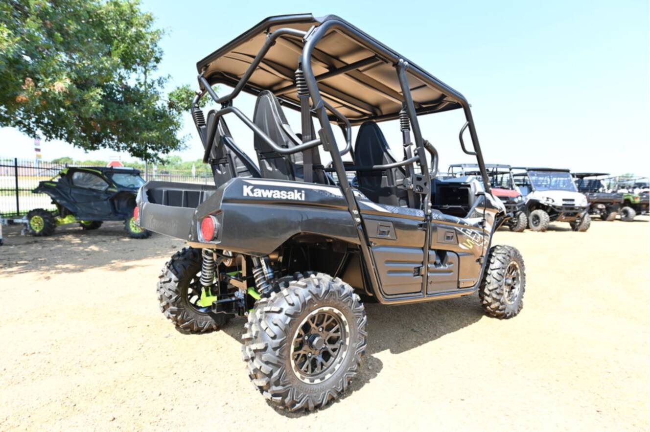 A photo of this 2025 Kawasaki Teryx4 S LE