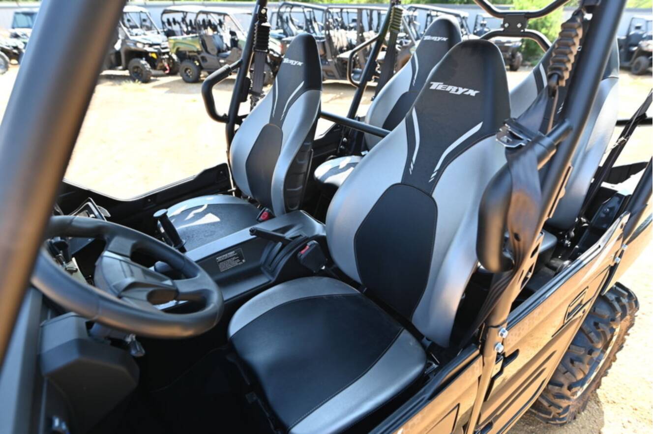 A photo of this 2025 Kawasaki Teryx4 S LE