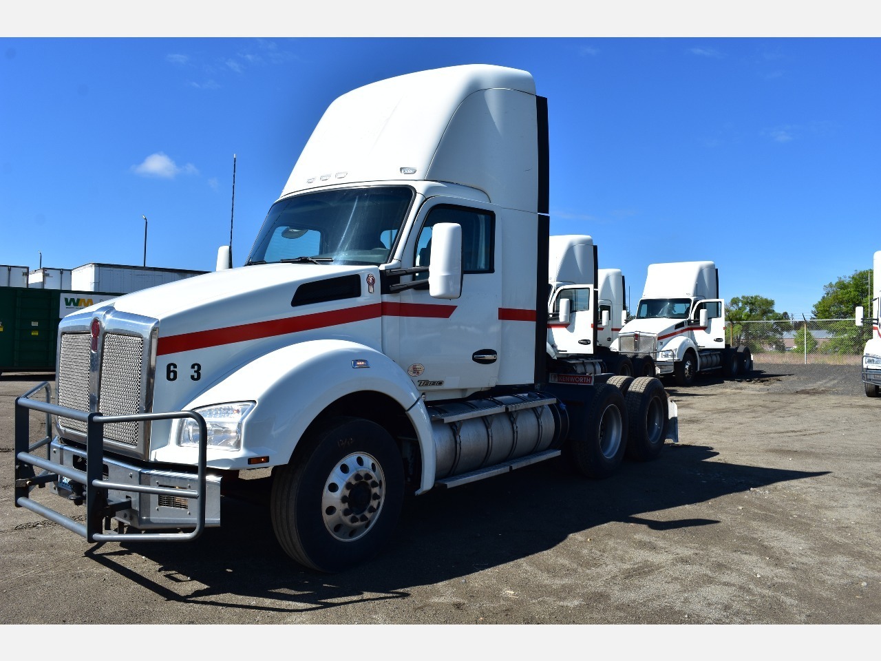 2021 KENWORTH T880 in Bonita Springs, FL