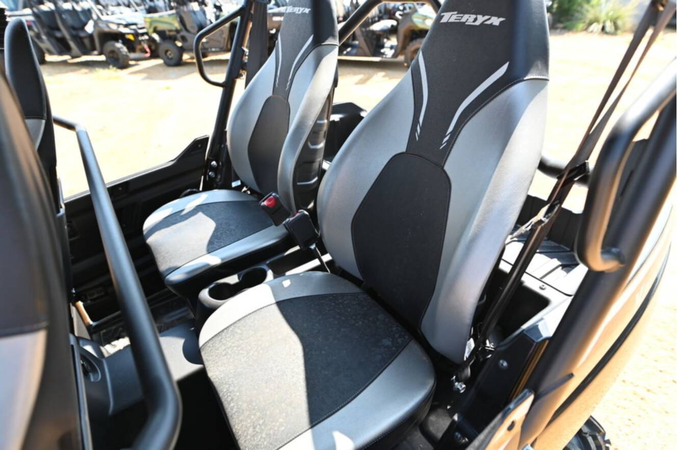 A photo of this 2025 Kawasaki Teryx4 S LE