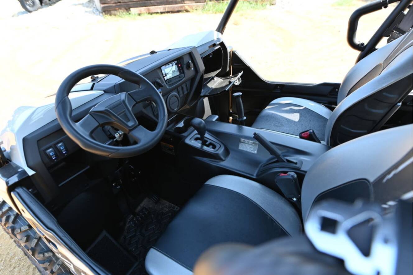 A photo of this 2025 Kawasaki Teryx4 S LE
