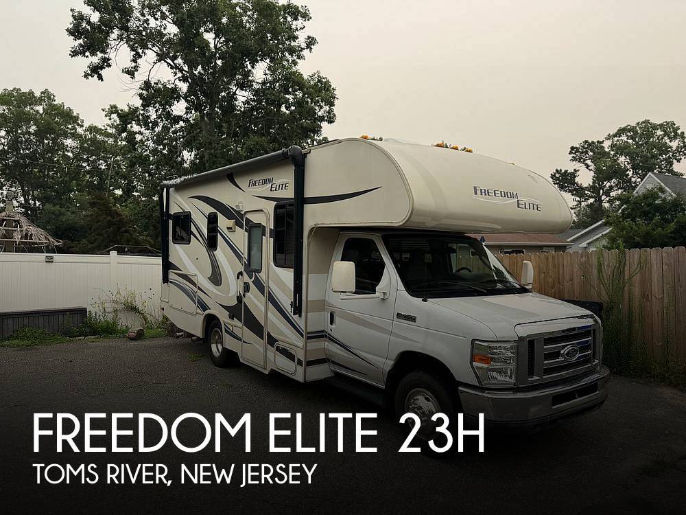 2015 Thor Motor Coach Freedom Elite 23H in toms river NJ