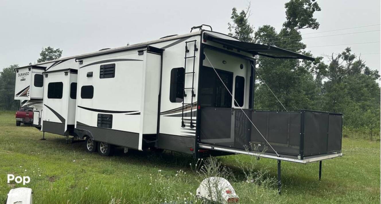 A photo of this 2021 Kz Durango Gold 382MBQ