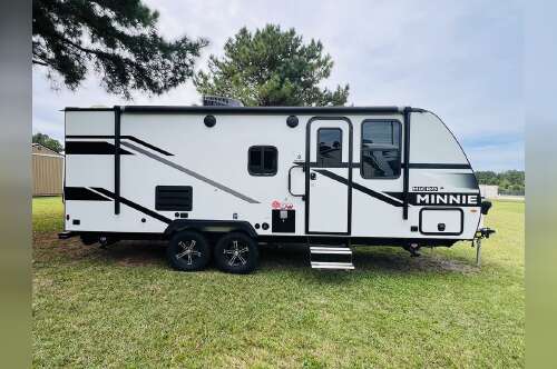 2023 Winnebago Micro Minnie 2306BHS in newport NC