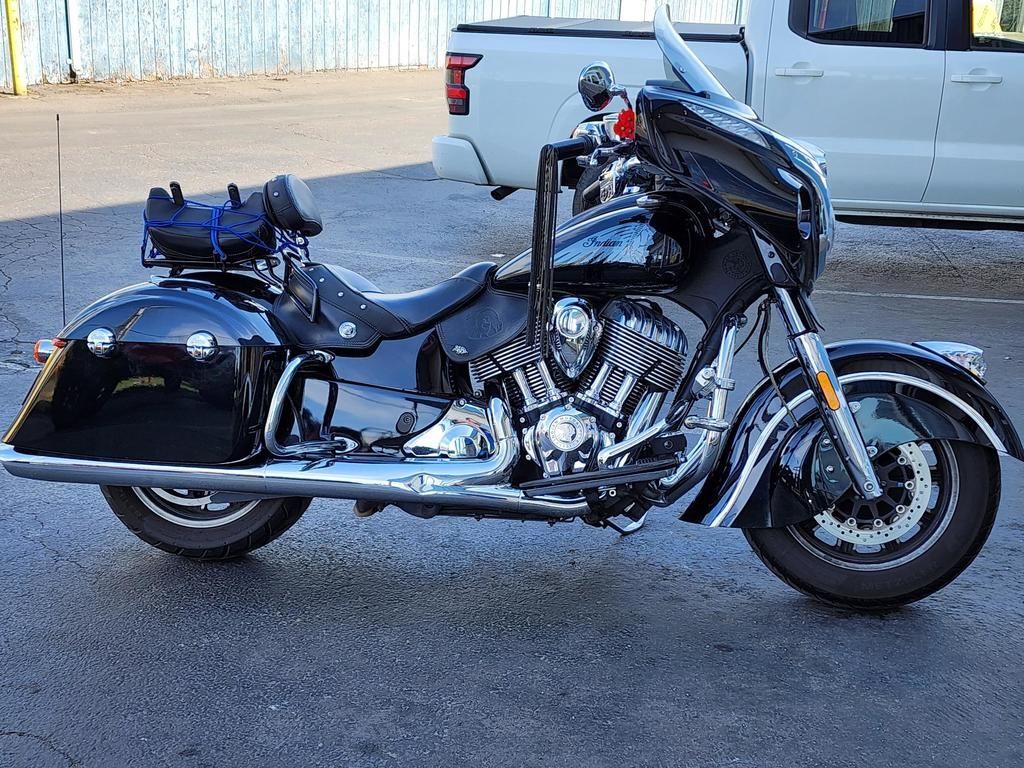2017 Indian Motorcycle® Chieftain® Limited Thunder Black LIMITED in Enumclaw, WA