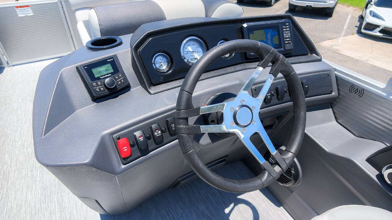 A photo of this 2027 Bennington 18 S CRUISE