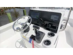 2027 Tidewater 1910 Bay Max