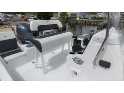 2027 Tidewater 1910 Bay Max
