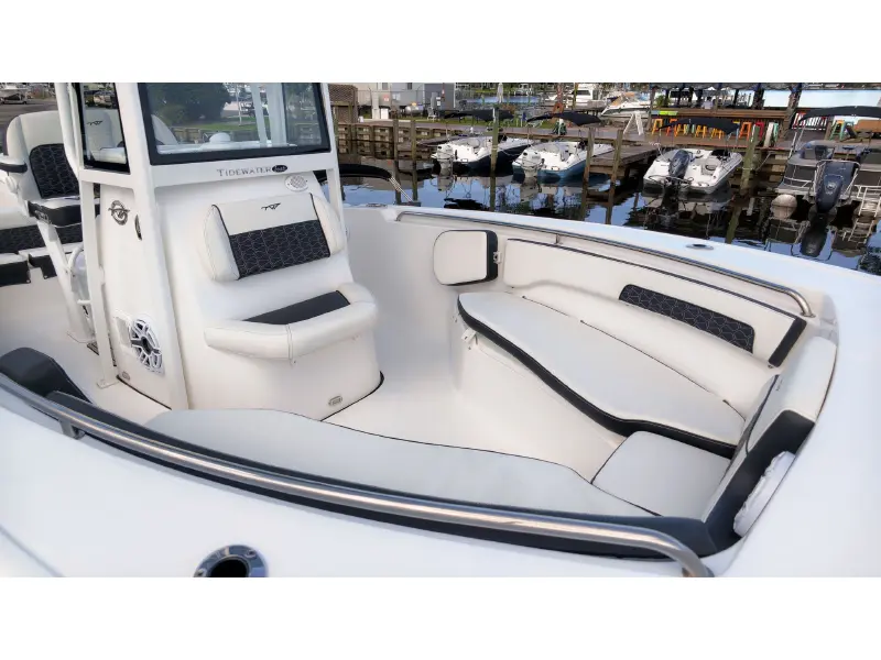 2026 Tidewater 220LXF