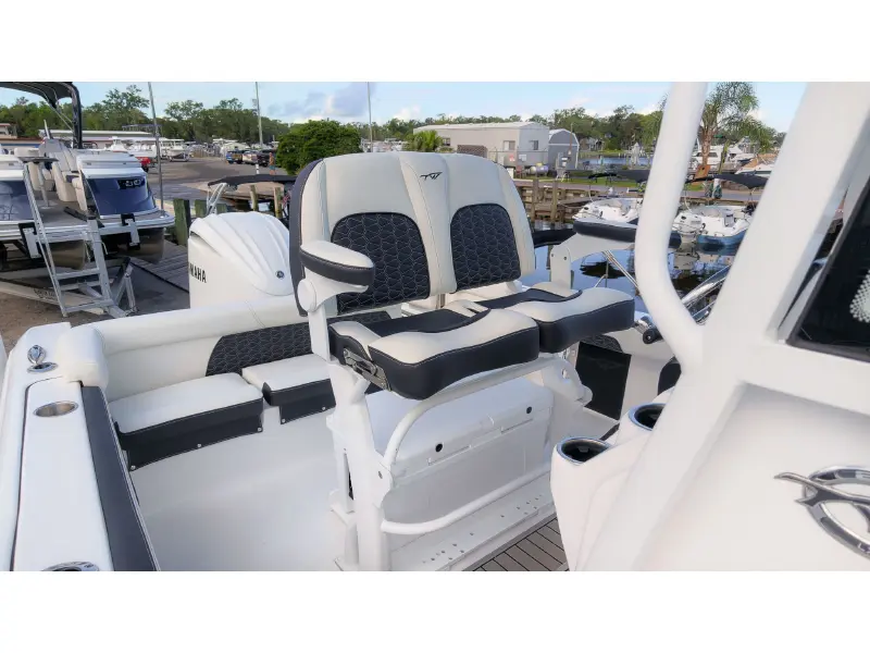 2026 Tidewater 220LXF