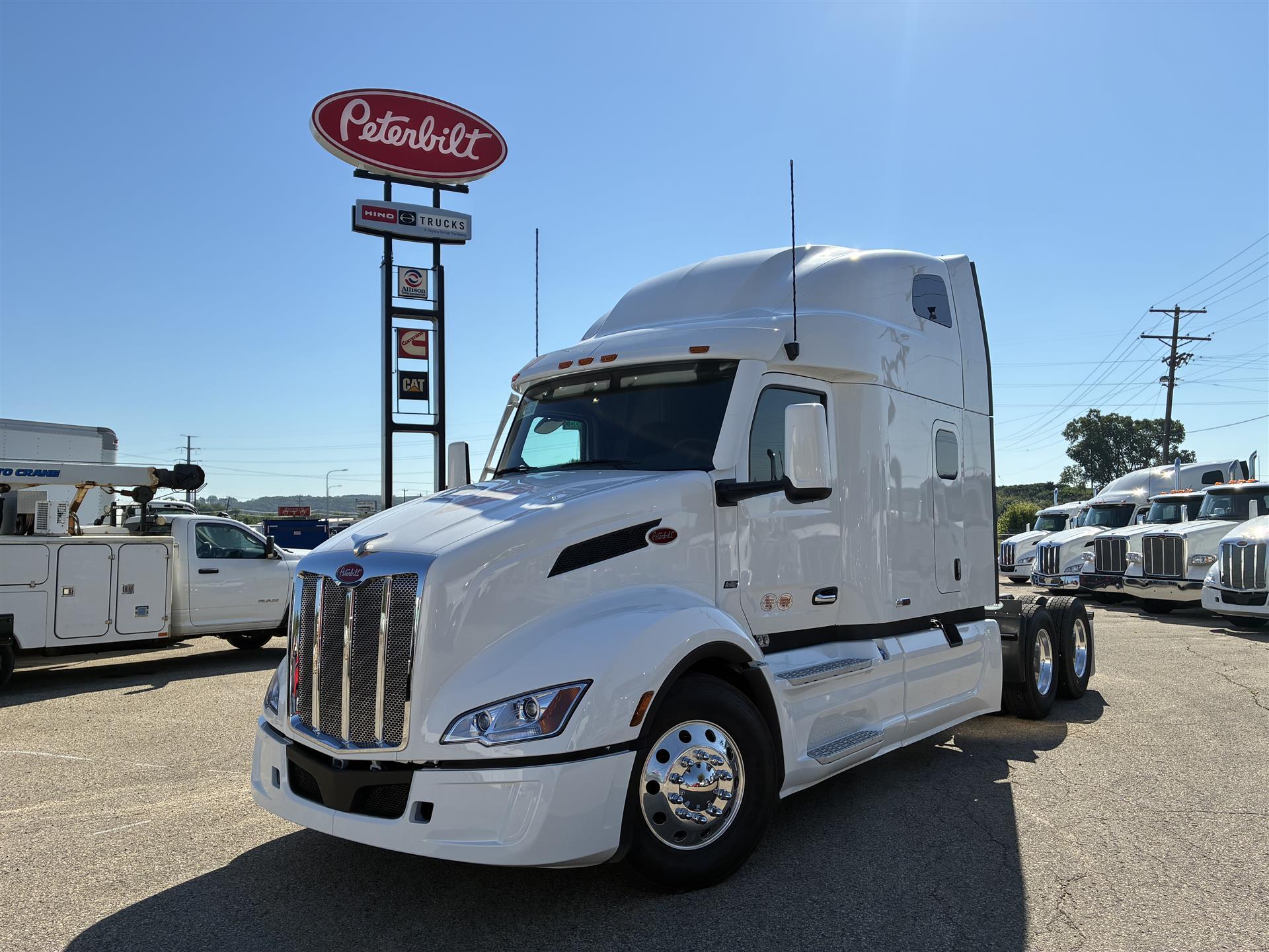 2027 PETERBILT 579 in South Saint Paul, MN