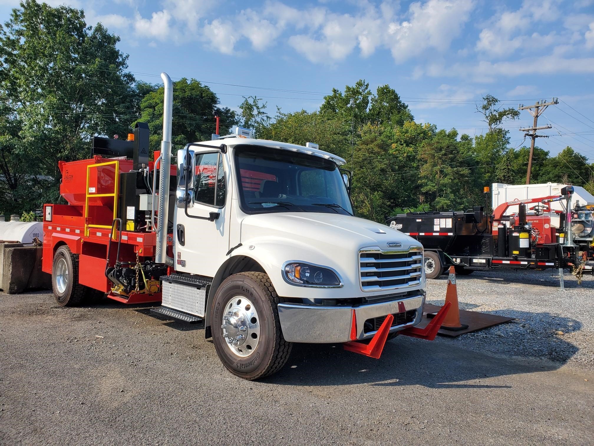 2024 FREIGHTLINER BUSINESS CLASS M2 106 in Harrisburg, PA