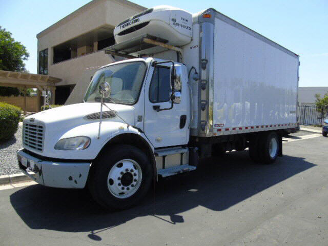 2016 FREIGHTLINER BUSINESS CLASS M2 106 in Riverside, CA