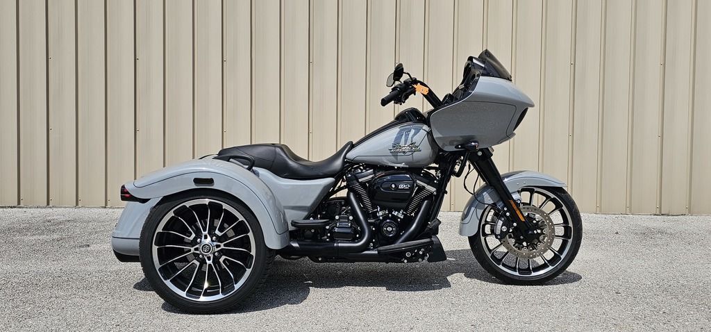 2025 Harley-Davidson® FLTRT - Road Glide® 3 3 in Springfield, MO