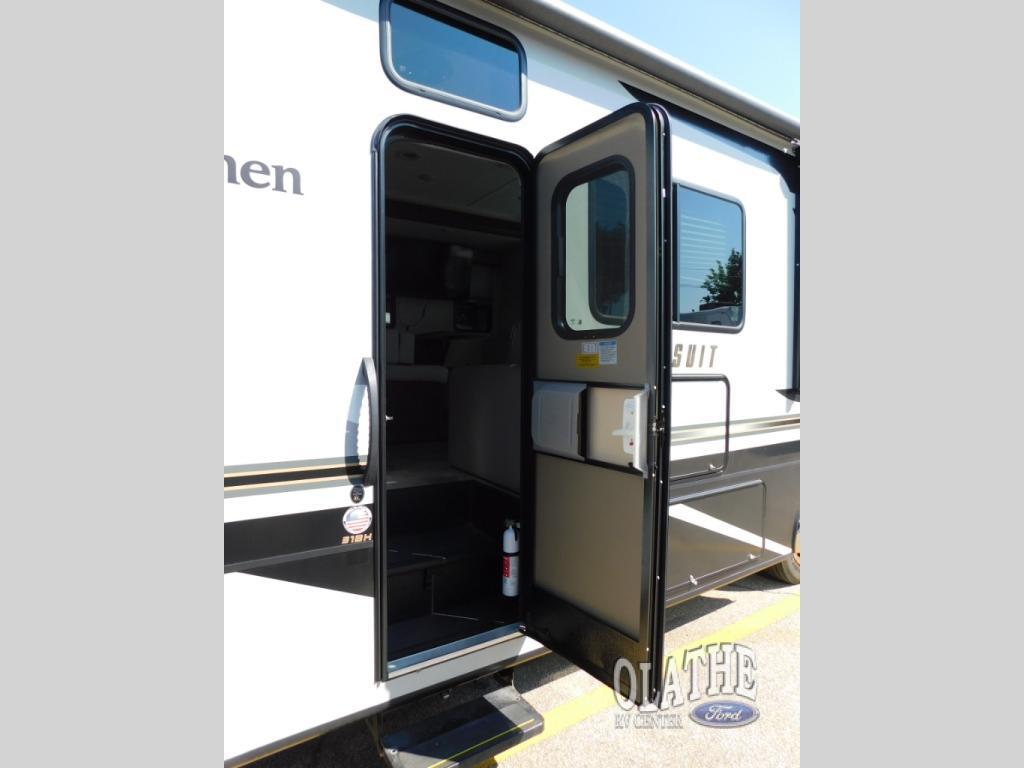 2023 Coachmen Rv Pursuit 31BH in gardner KS