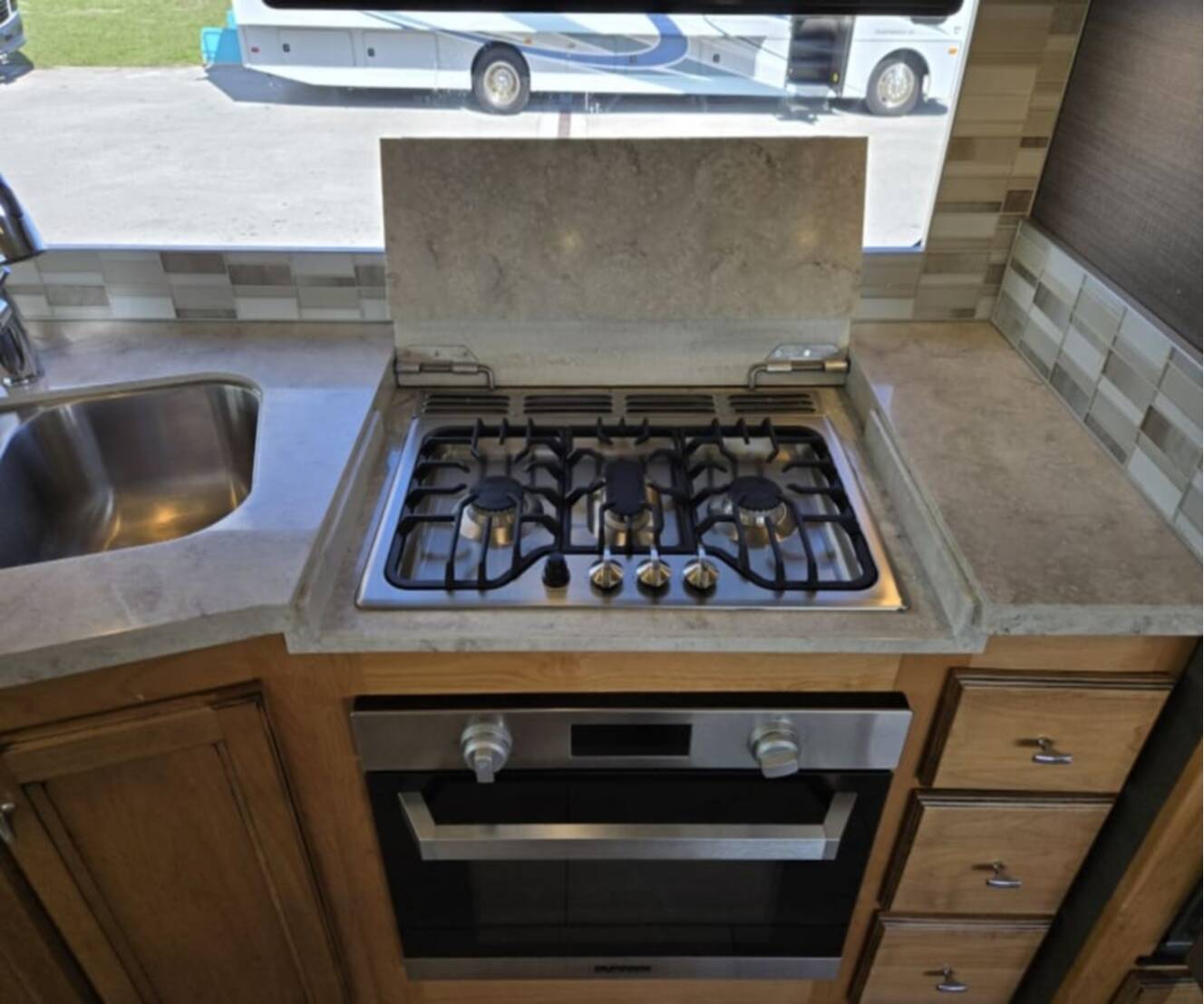 A photo of this 2021 Tiffin OPEN ROAD 32SA