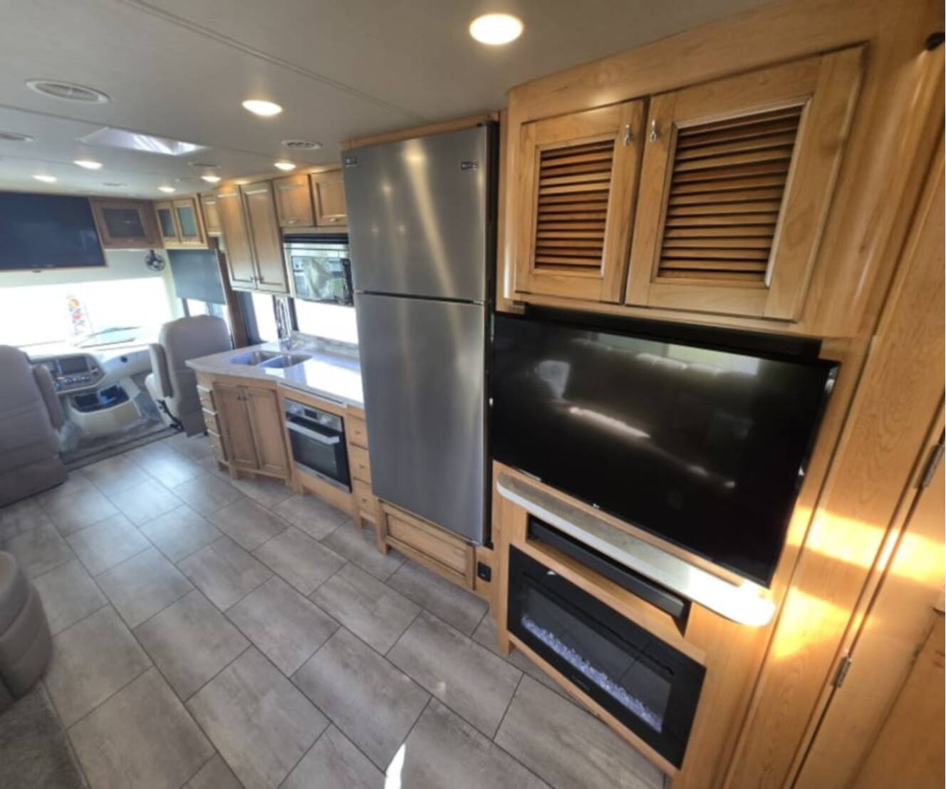 A photo of this 2021 Tiffin OPEN ROAD 32SA