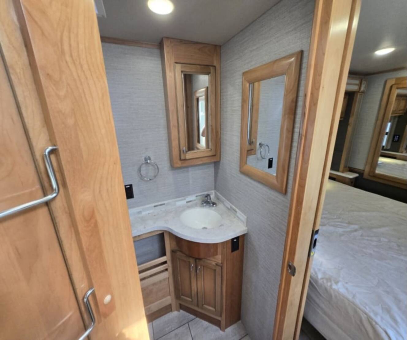 A photo of this 2021 Tiffin OPEN ROAD 32SA