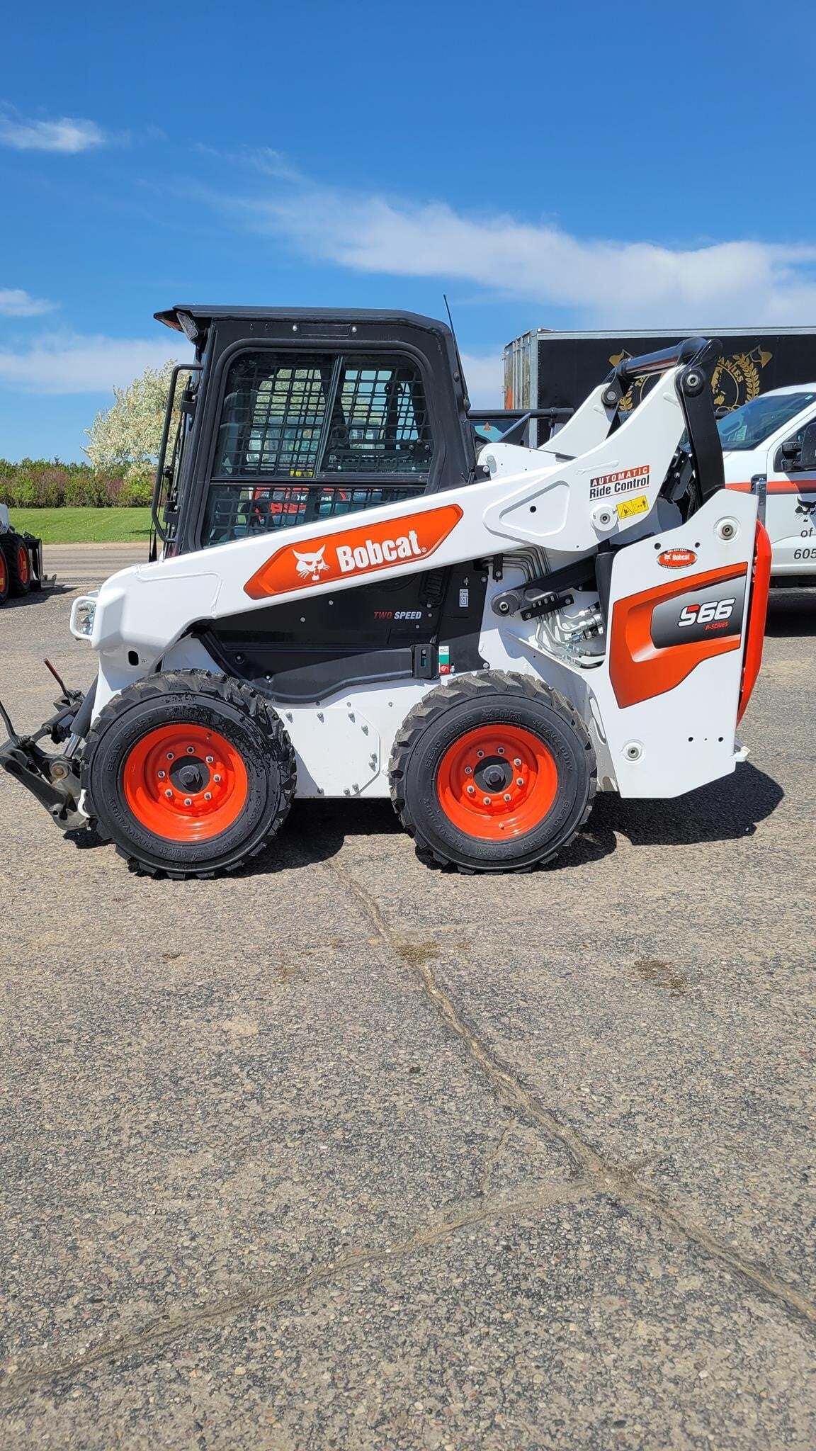 BOBCAT S66 in Brookings, SD